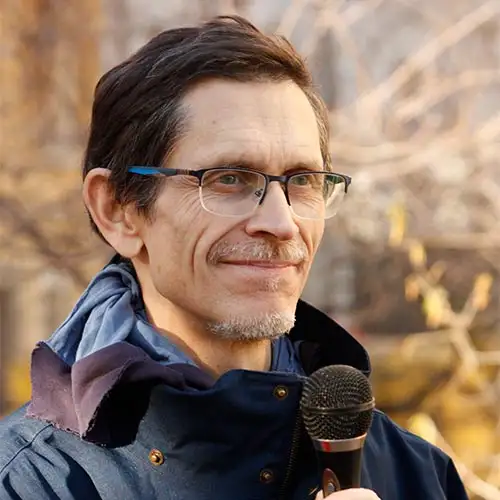 Portrait de Christophe Gillioz, fondateur de Disons-le